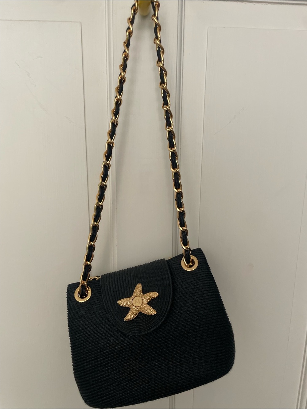 Eric Javits squishee woven starfish handbag. - Picture 3 of 5